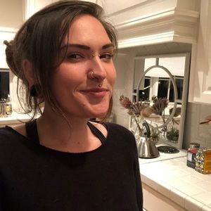 Meet your Posher, Etta